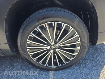 2025 Volkswagen Taos SE – miniatura 9