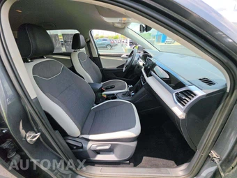 2025 Volkswagen Taos SE - miniatura 15