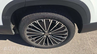 2025 Volkswagen Taos SE – miniatura 21