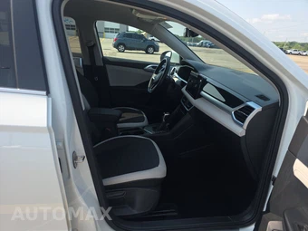 2025 Volkswagen Taos SE – miniatura 8