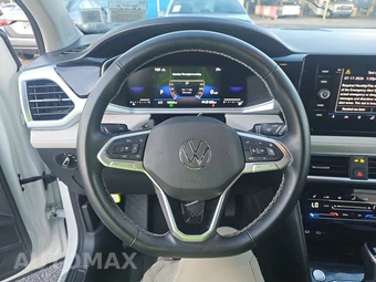 2025 Volkswagen Taos SE - miniatura 10