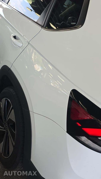 2025 Volkswagen Taos SE - miniatura 20
