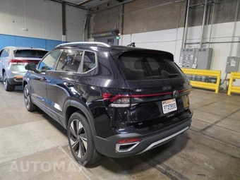 2025 Volkswagen Taos SE - miniatura 12