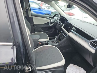 2025 Volkswagen Taos SE - miniatura 8