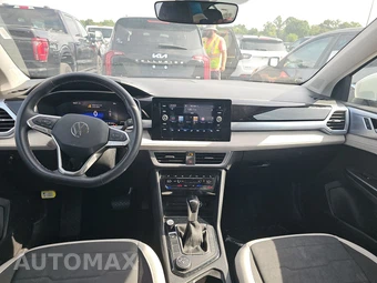 2025 Volkswagen Taos SE - miniatura 11
