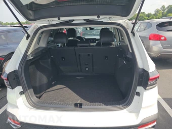 2025 Volkswagen Taos SE - miniatura 16