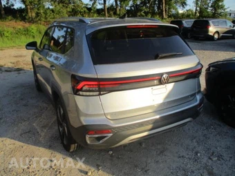 2025 Volkswagen Taos SE - miniatura 10