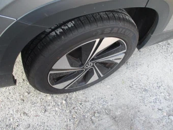 2025 Volkswagen Taos SE - miniatura 21