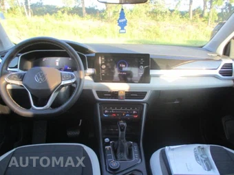 2025 Volkswagen Taos SE - miniatura 9