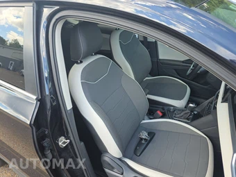 2025 Volkswagen Taos SE - miniatura 8