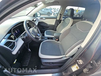 2025 Volkswagen Taos SE - miniatura 7