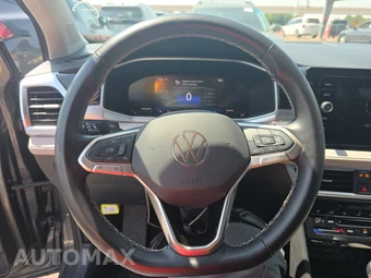 2025 Volkswagen Taos SE - miniatura 10