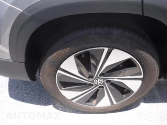 2025 Volkswagen Taos SE - miniatura 17
