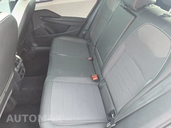 2025 Volkswagen Taos SE - miniatura 13