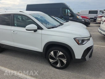 2025 Volkswagen Taos SE - miniatura 3