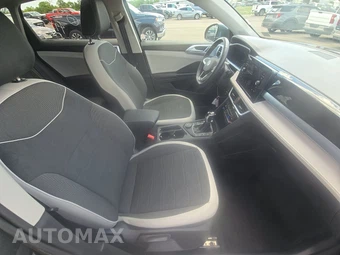2025 Volkswagen Taos SE - miniatura 8