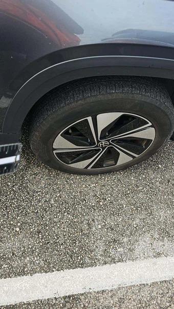 2025 Volkswagen Taos SE - miniatura 24