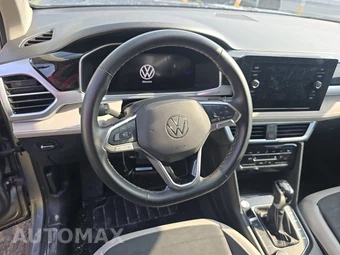 2025 Volkswagen Taos SE - miniatura 10