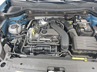 2025 Volkswagen Taos SE - miniatura 15