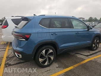 2025 Volkswagen Taos SE - miniatura 4
