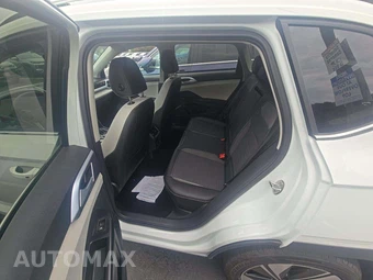 2025 Volkswagen Taos SE - miniatura 13