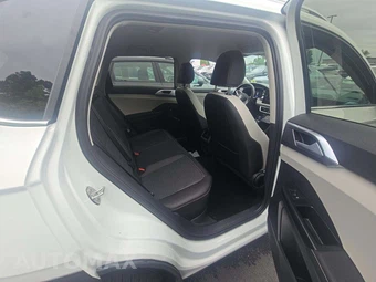 2025 Volkswagen Taos SE - miniatura 16