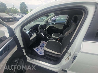 2025 Volkswagen Taos SE - miniatura 6