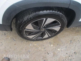2025 Volkswagen Taos SE - miniatura 21