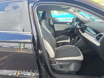 2025 Volkswagen Taos SE - miniatura 8