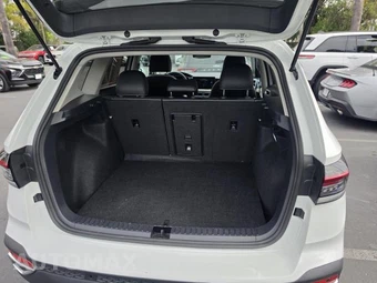 2025 Volkswagen Taos SE - miniatura 17