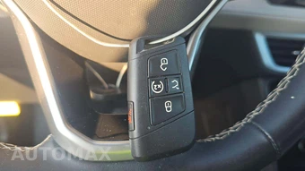 2025 Volkswagen Taos SE - miniatura 17