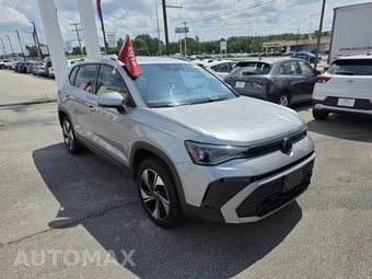 2025 Volkswagen Taos SE - miniatura 8