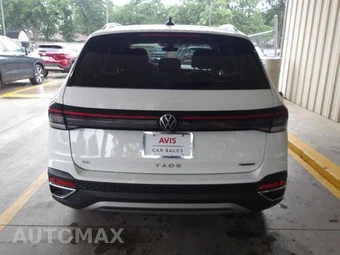 2025 Volkswagen Taos SE - miniatura 17