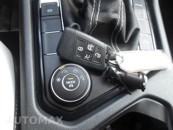 2025 Volkswagen Taos SE - miniatura 28