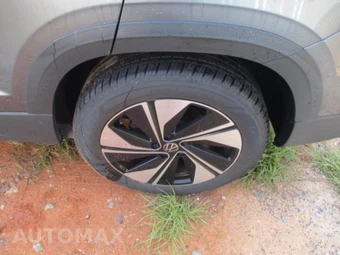 2025 Volkswagen Taos SE - miniatura 19