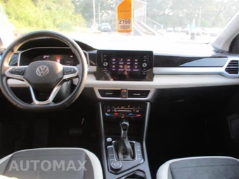 2025 Volkswagen Taos SE - miniatura 9