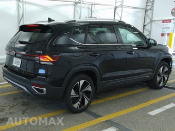 2025 Volkswagen Taos SE - miniatura 4