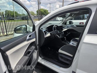 2025 Volkswagen Taos SE - miniatura 7