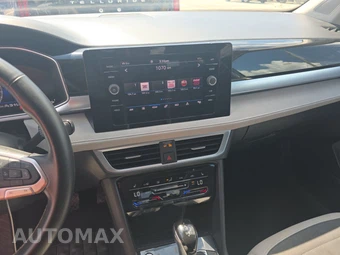 2025 Volkswagen Taos SE - miniatura 11
