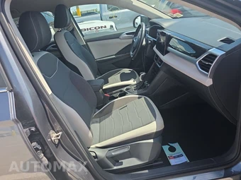 2025 Volkswagen Taos SE - miniatura 8