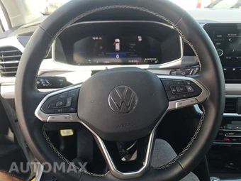 2025 Volkswagen Taos SE - miniatura 10