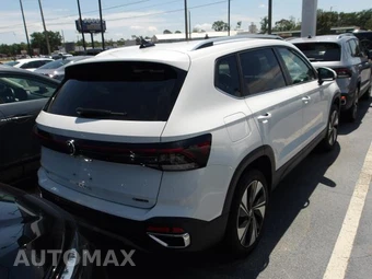 2025 Volkswagen Taos SE - miniatura 18