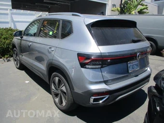 2025 Volkswagen Taos SE - miniatura 12