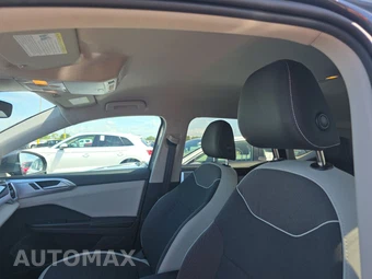 2025 Volkswagen Taos SE - miniatura 18