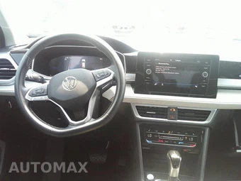 2025 Volkswagen Taos SE - miniatura 11