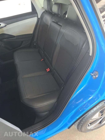 2025 Volkswagen Taos SE - miniatura 13