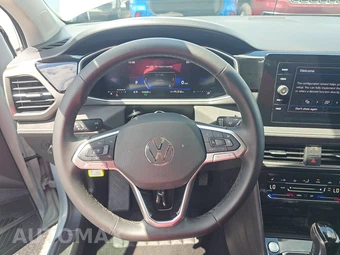 2025 Volkswagen Taos SE Black - miniatura 10
