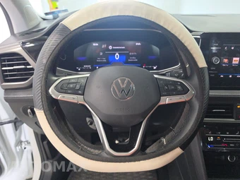 2025 Volkswagen Taos SE Black - miniatura 10
