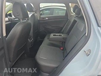 2025 Volkswagen Taos SE Black - miniatura 10