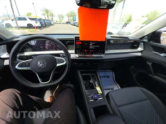 2025 Volkswagen Tiguan SE - miniatura 7